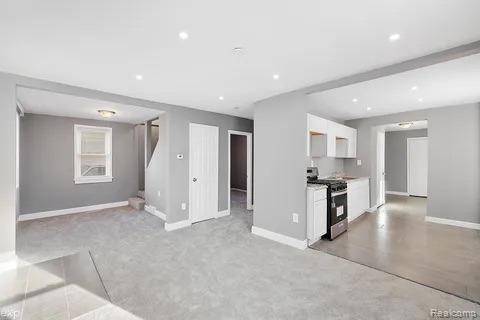 Lincoln Park, MI 48146,2065 Morris AVE