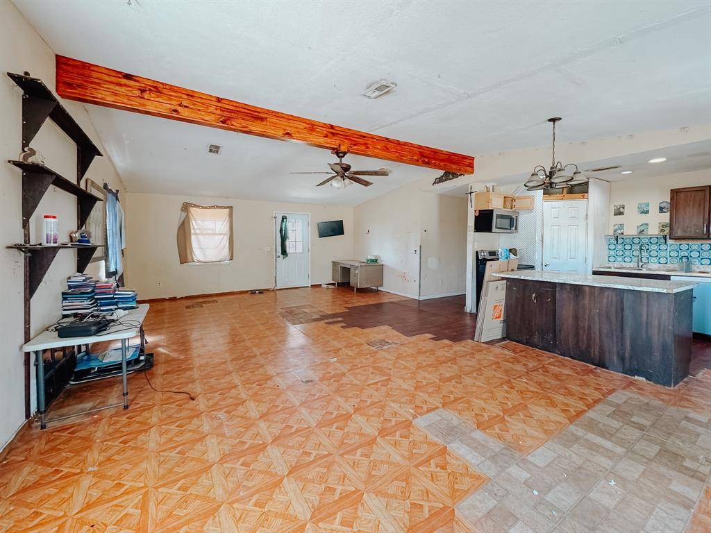 Corsicana, TX 75110,4167 County Road 1180