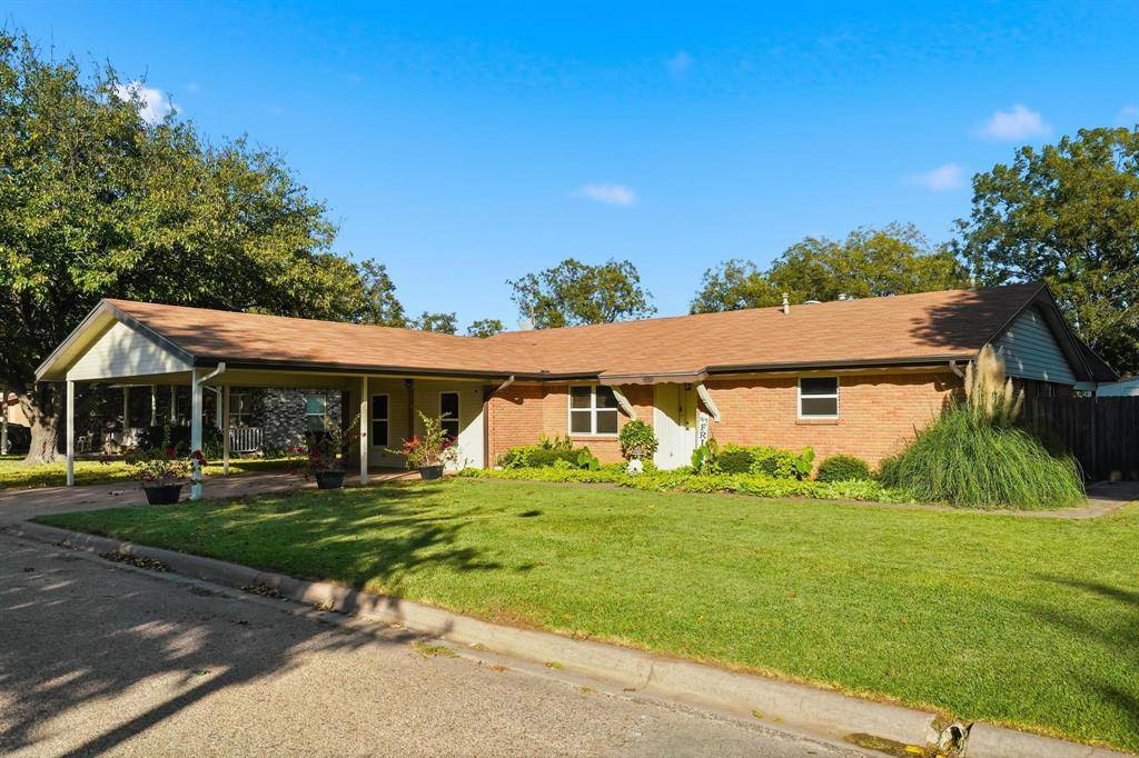 Clyde, TX 79510,513 Ridgeway Street