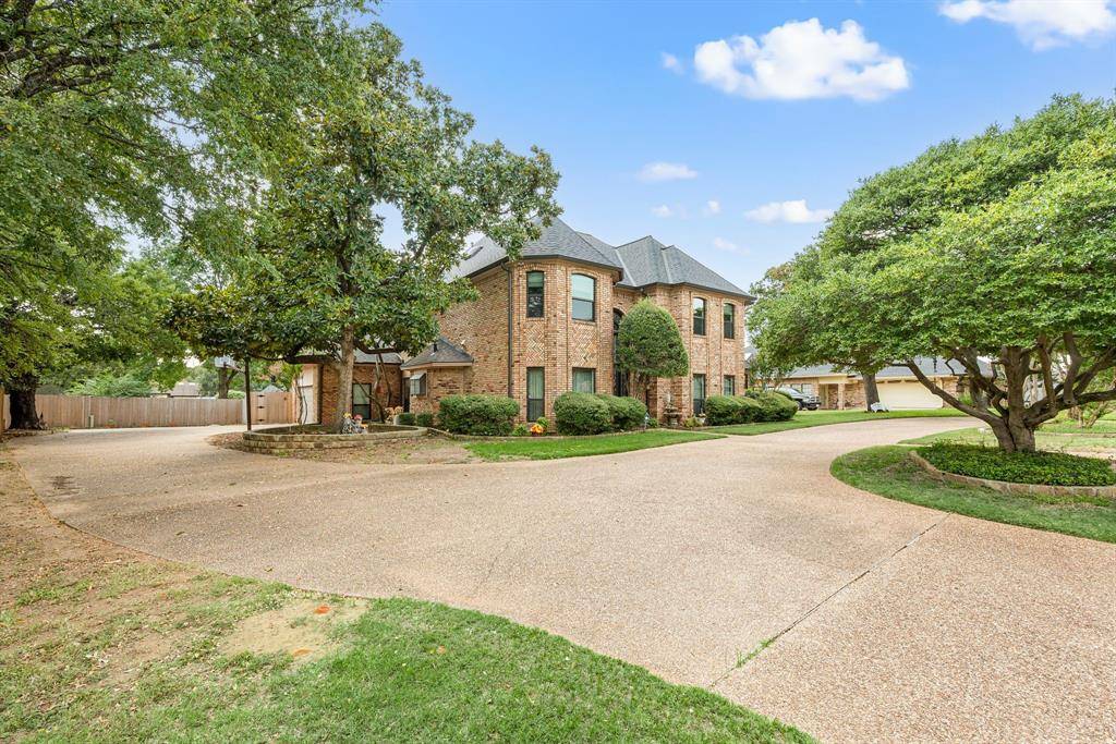 Colleyville, TX 76034,1303 Crest Drive