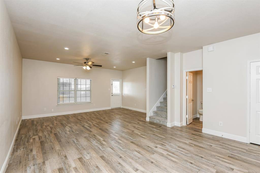 Newark, TX 76071,128 Dodge City Court