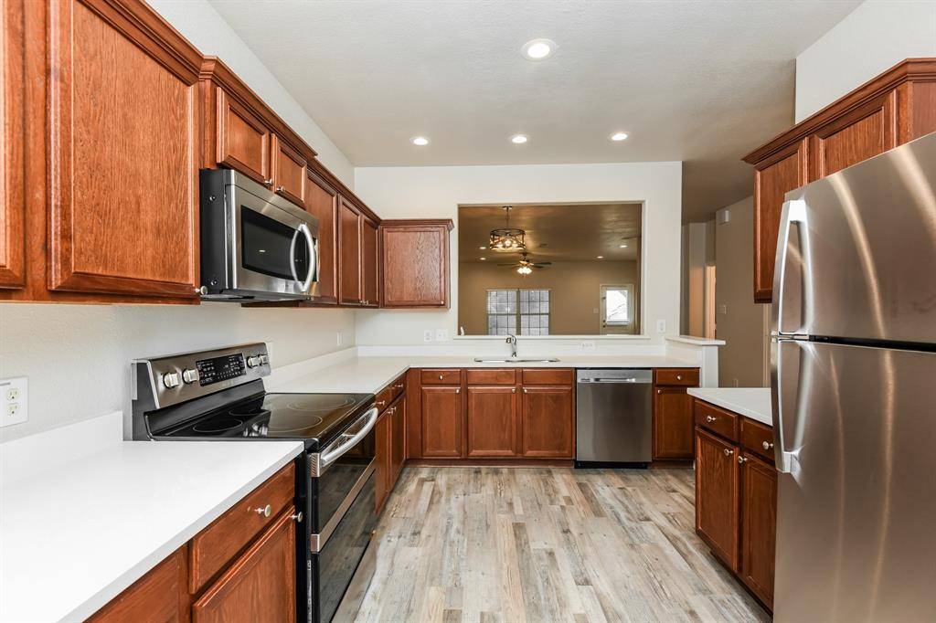 Newark, TX 76071,128 Dodge City Court