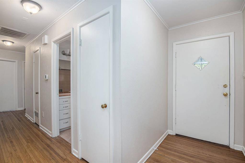 Fort Worth, TX 76133,4909 Overton Avenue