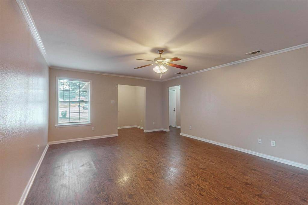 Dallas, TX 75236,4827 Mexico