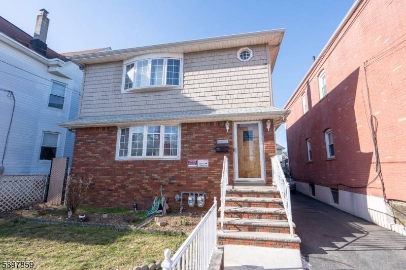 Clifton City, NJ 07011,24 Mahar Ave