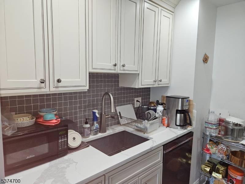 Newark City, NJ 07103,6 RUTGERS DRIVE