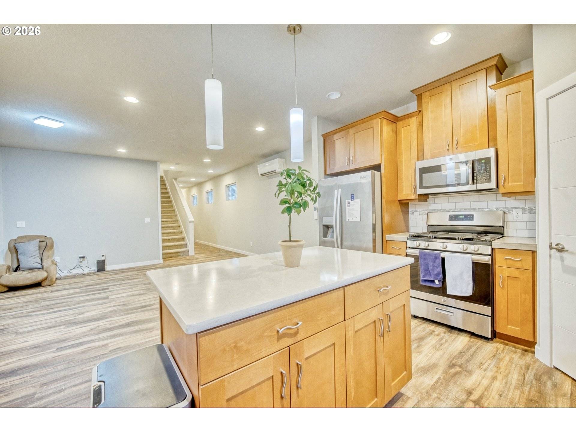 Beaverton, OR 97006,722 NW PEBBLESTONE LN