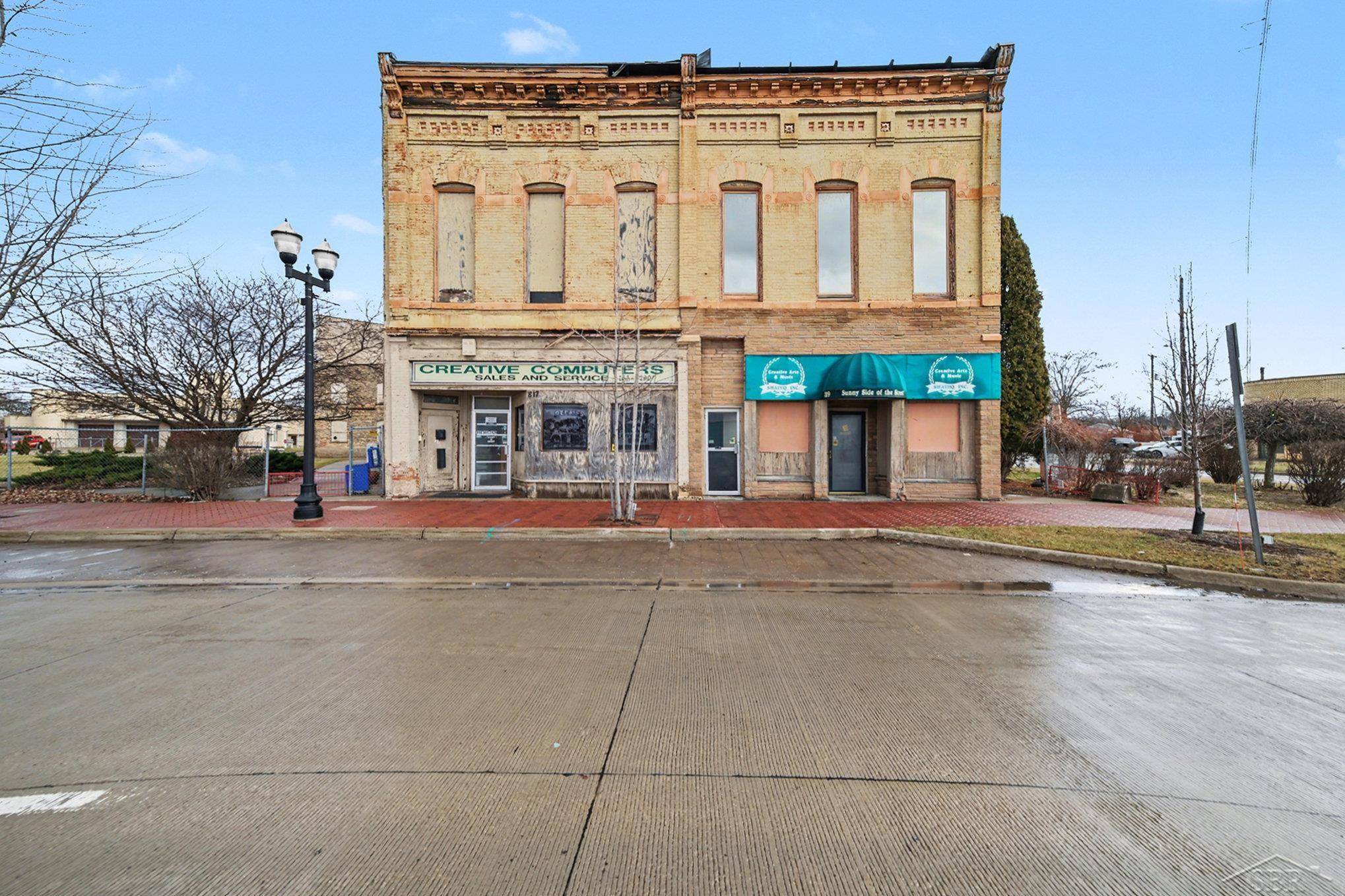 Saginaw, MI 48607,817/819 E Genesee AVE