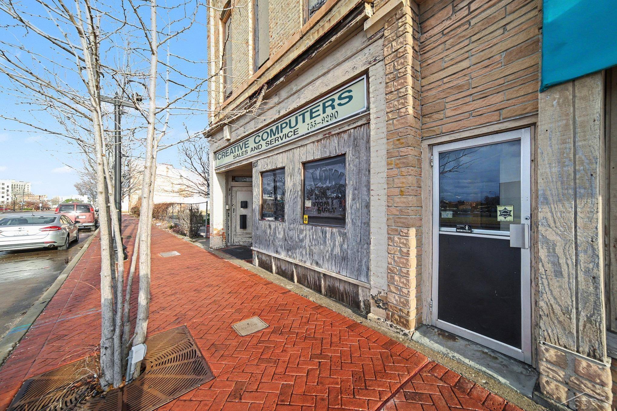 Saginaw, MI 48607,817/819 E Genesee AVE