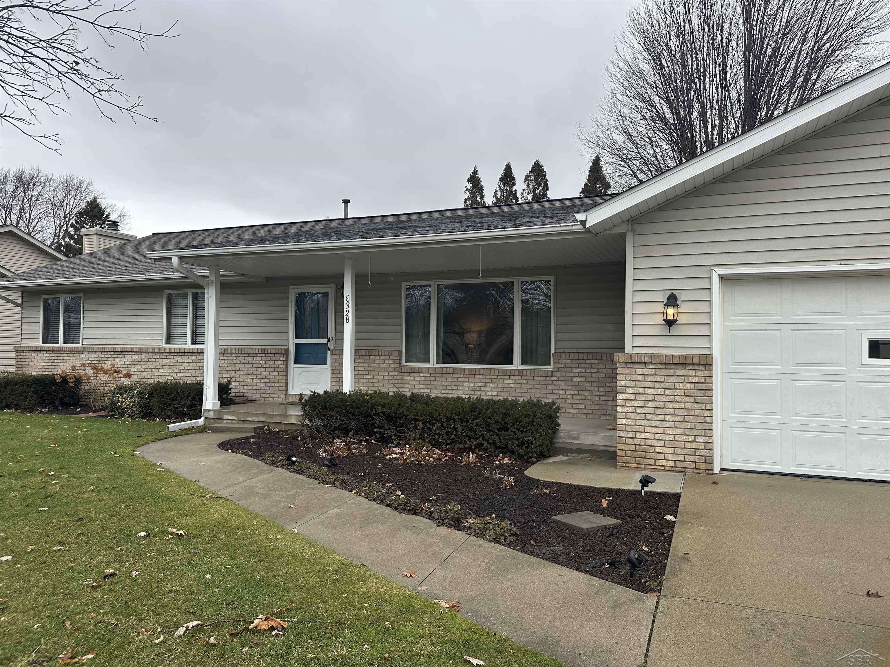 Saginaw, MI 48603,6328 Paddock LN