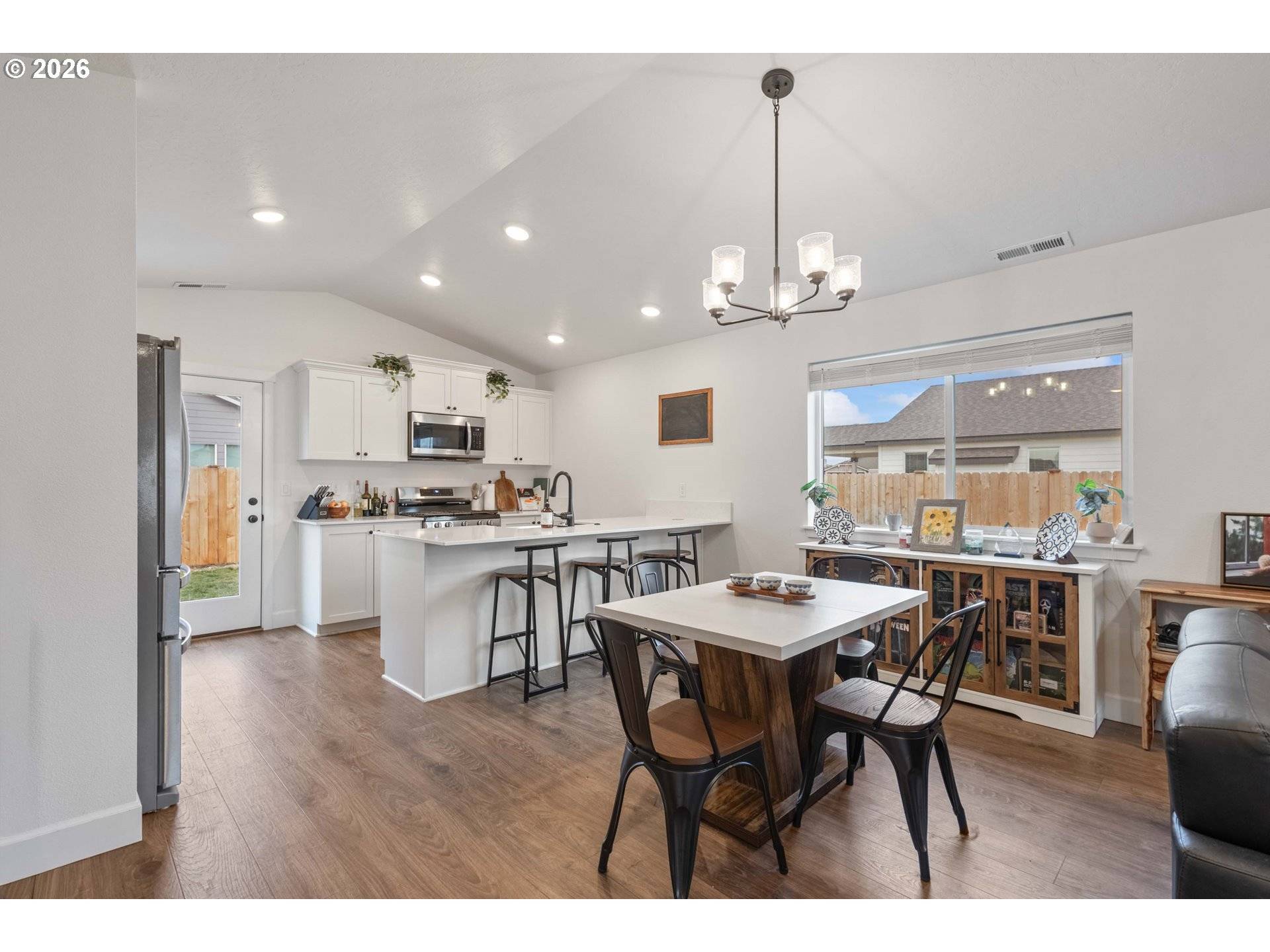 Madras, OR 97741,262 NW PAR AVE