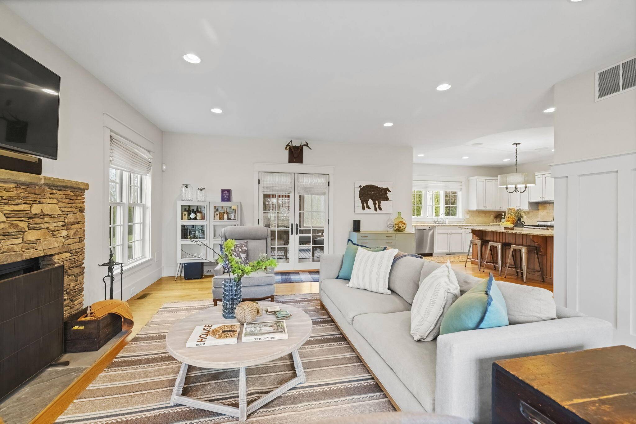 New Buffalo, MI 49117,11674 Riviera DR