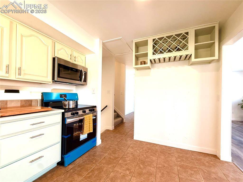 Pueblo, CO 81001,12 Briargate TER