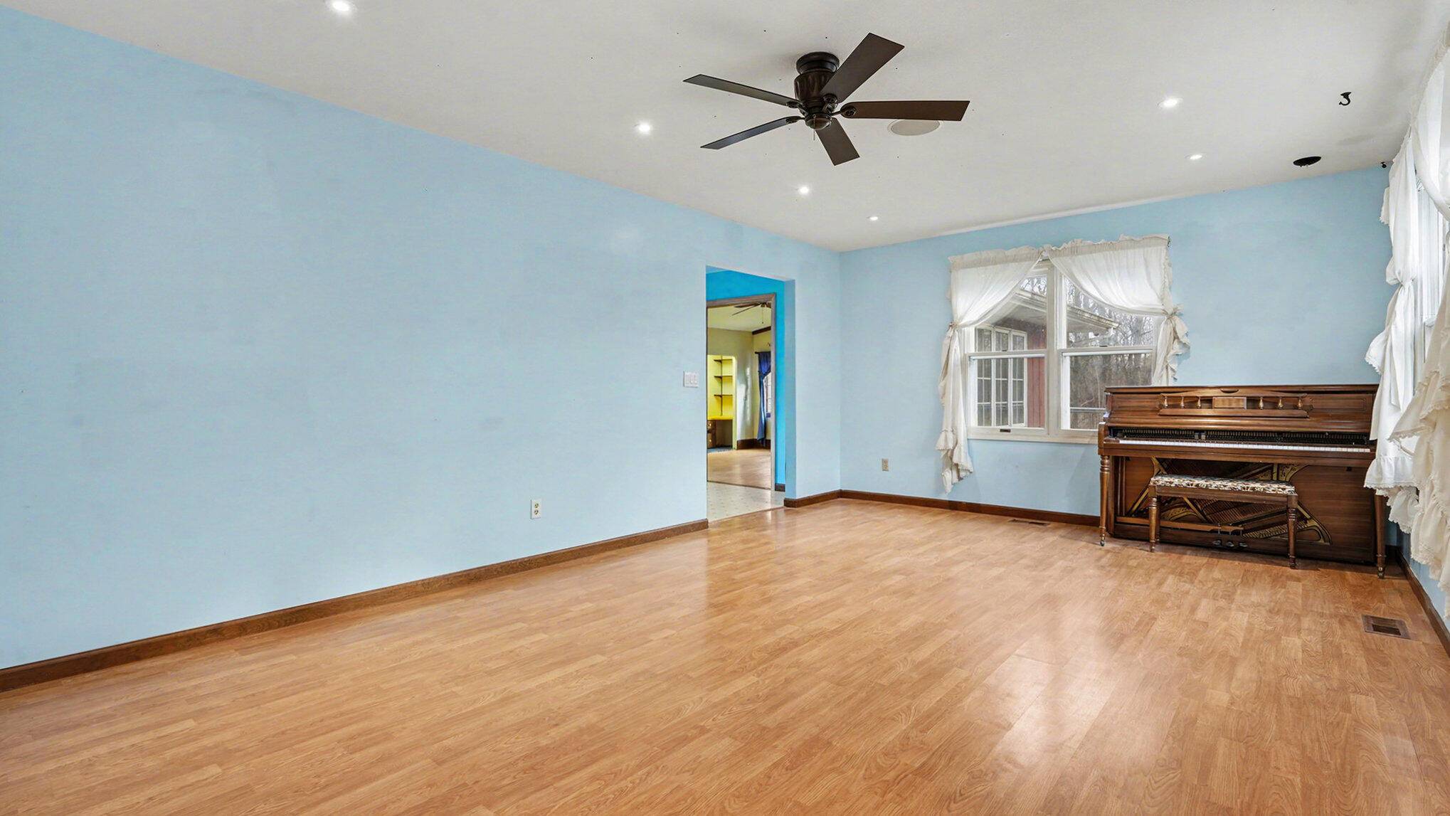 Milan, MI 48160,374 Greentree LN