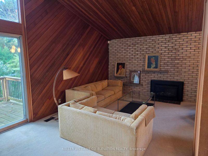 Toronto C12, ON M2P 1J1,36 Danville DR