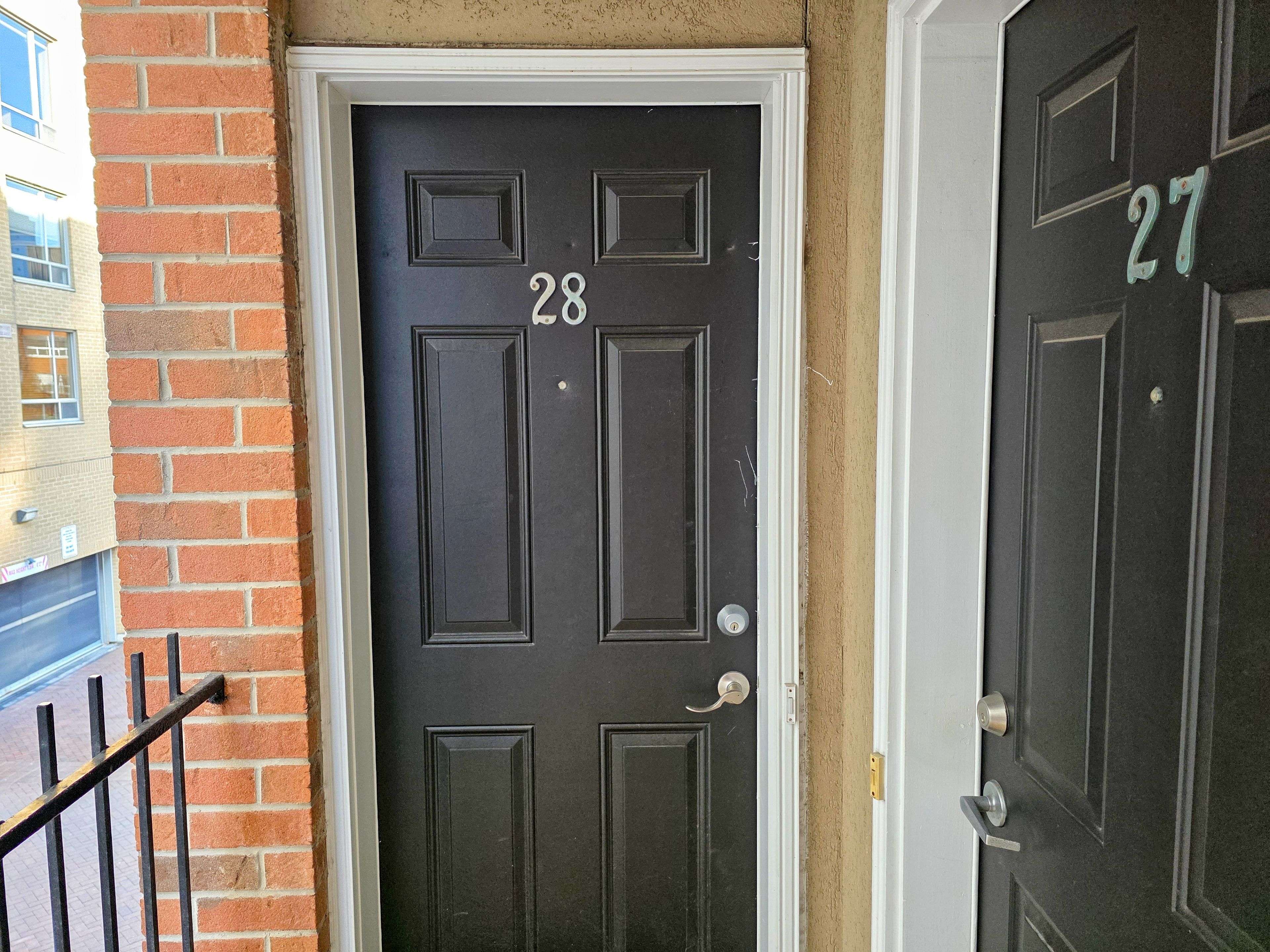 Toronto C10, ON M4S 2J7,108 Redpath AVE #28