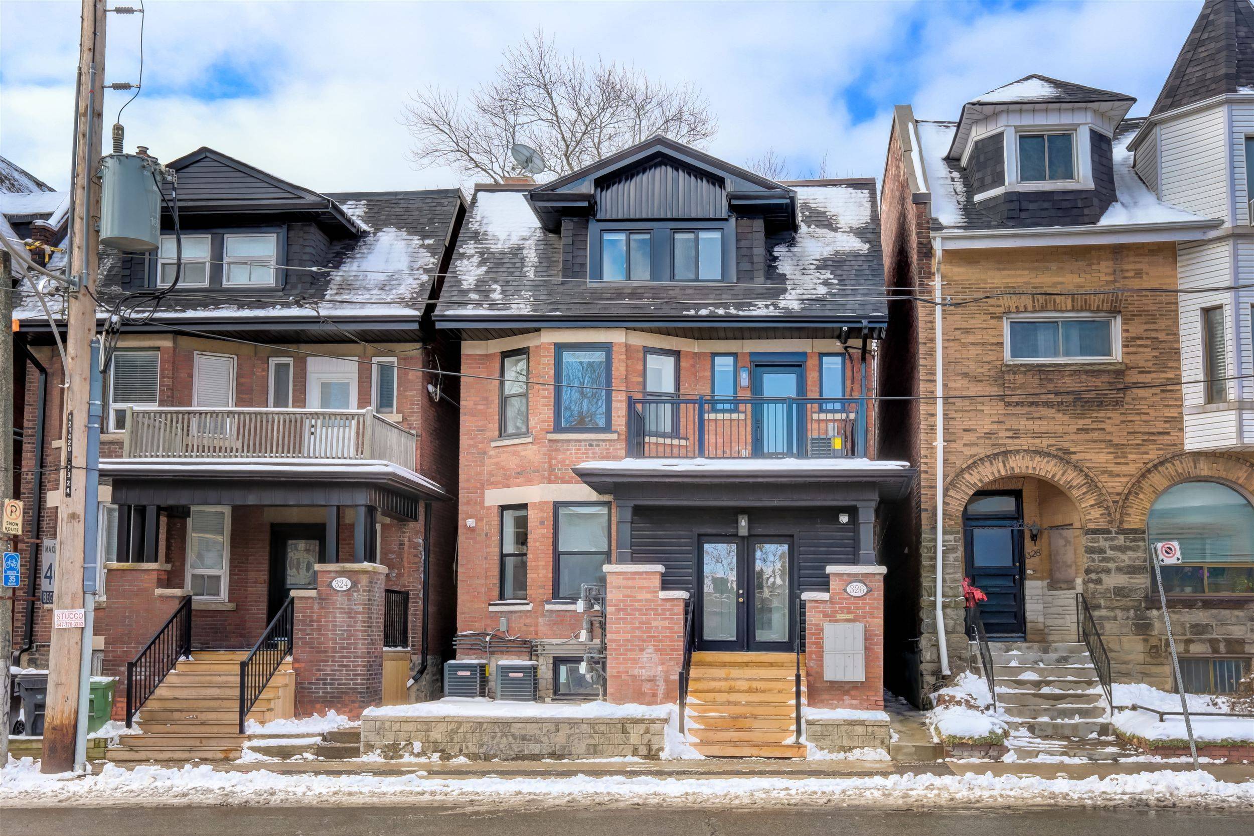 Toronto C02, ON M5R 2P5,326 St George ST #Unit 4