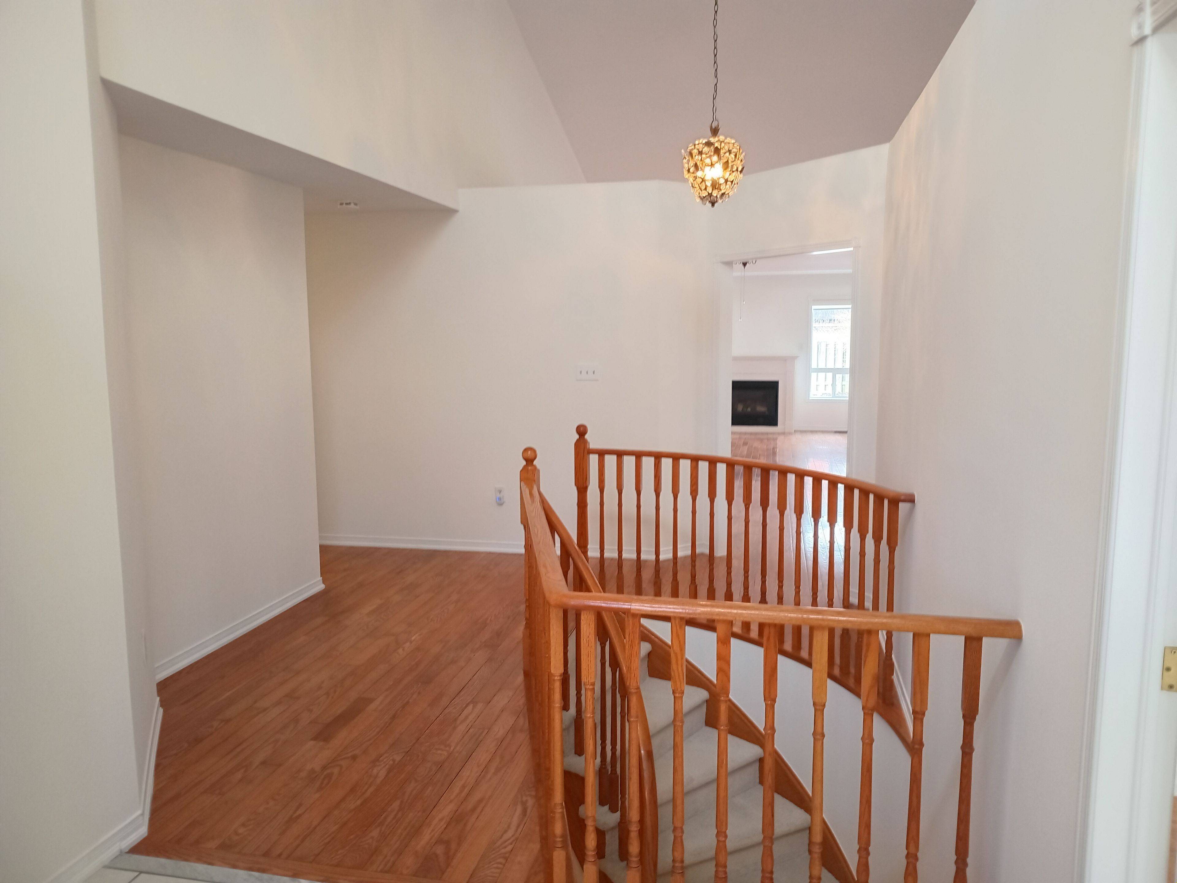 Whitby, ON L1M 2E8,16 Corridale AVE