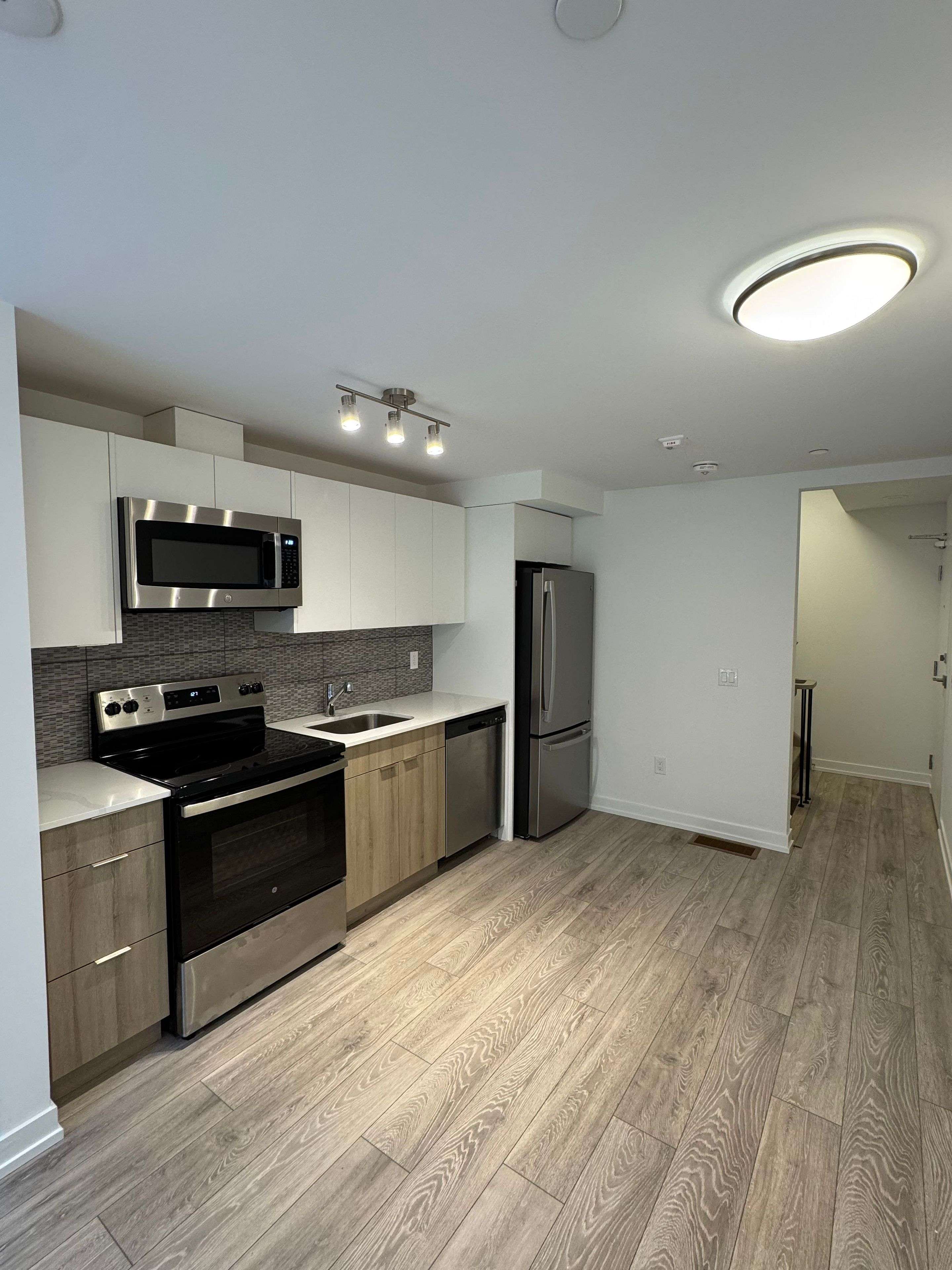 Toronto E05, ON M1W 2H1,30 Calamint LN #43