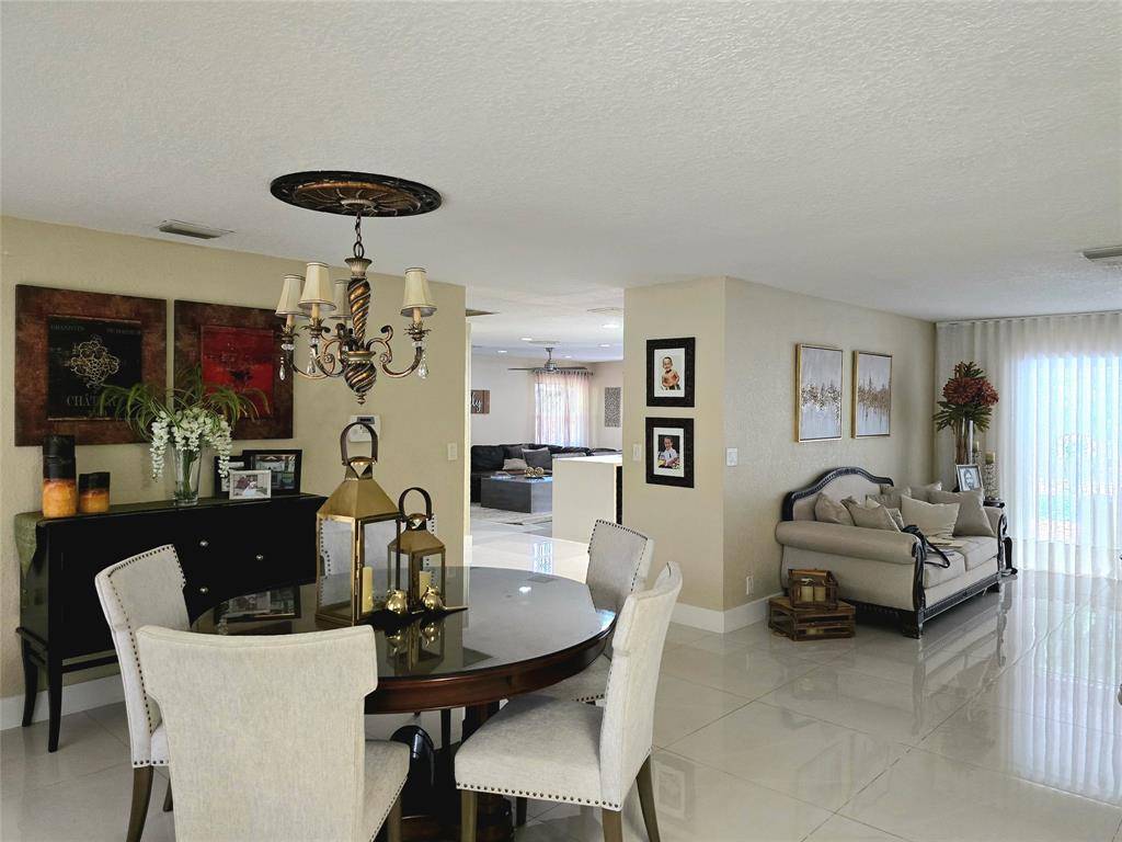 Weston, FL 33326,400 Bonaventure Blvd