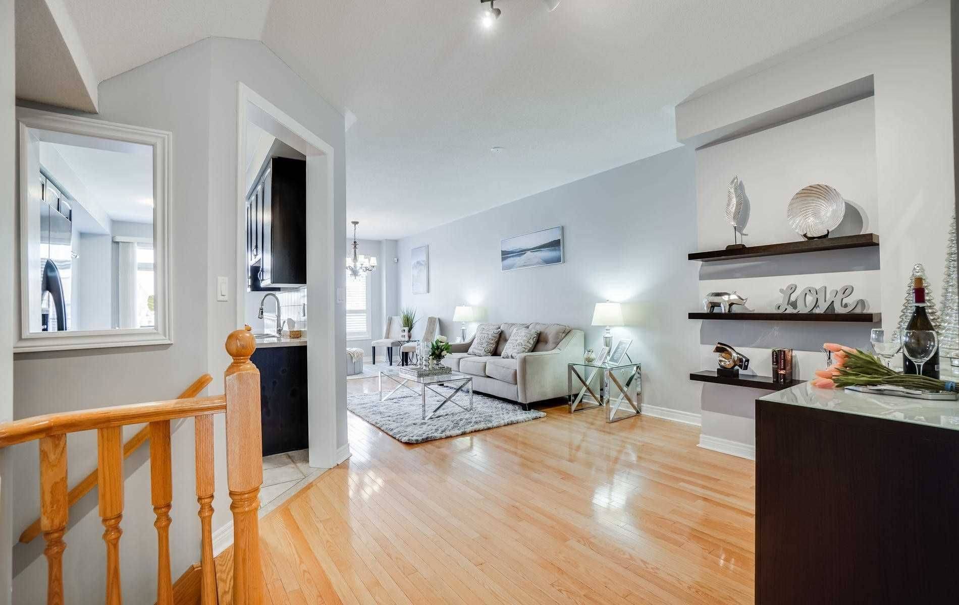 Richmond Hill, ON L4E 4Y3,8 Townwood DR #30