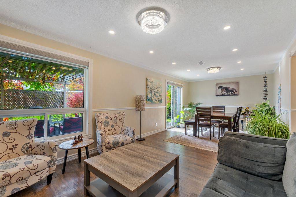 East Gwillimbury, ON L9N 1E6,17 Beckett AVE #Lower