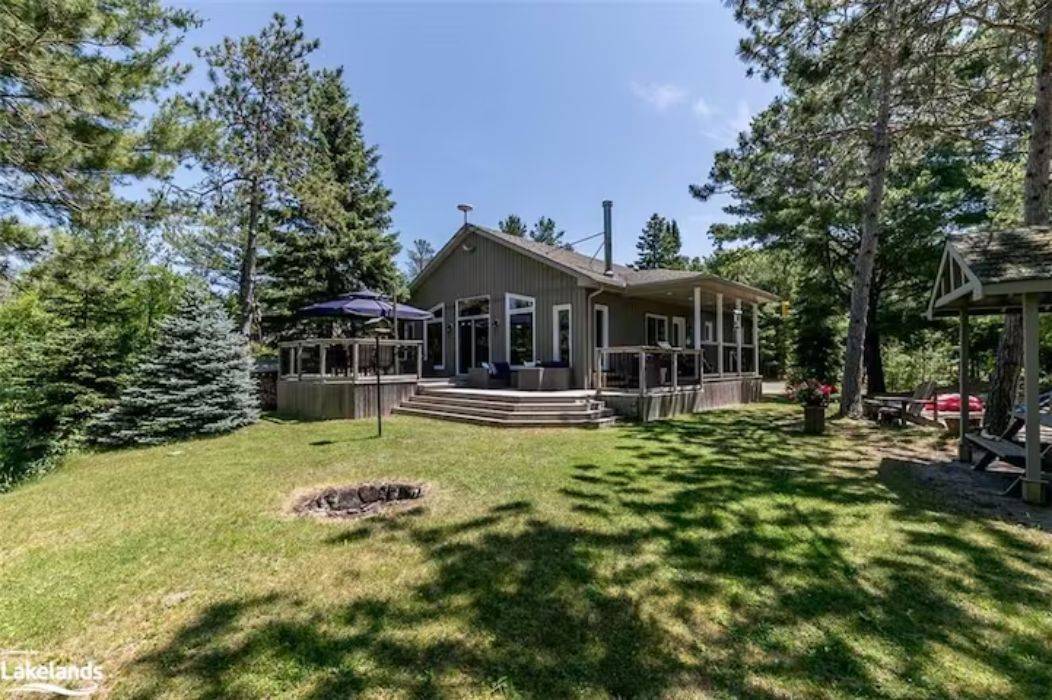 Tiny, ON L0L 2T0,12 SWIFTS LN