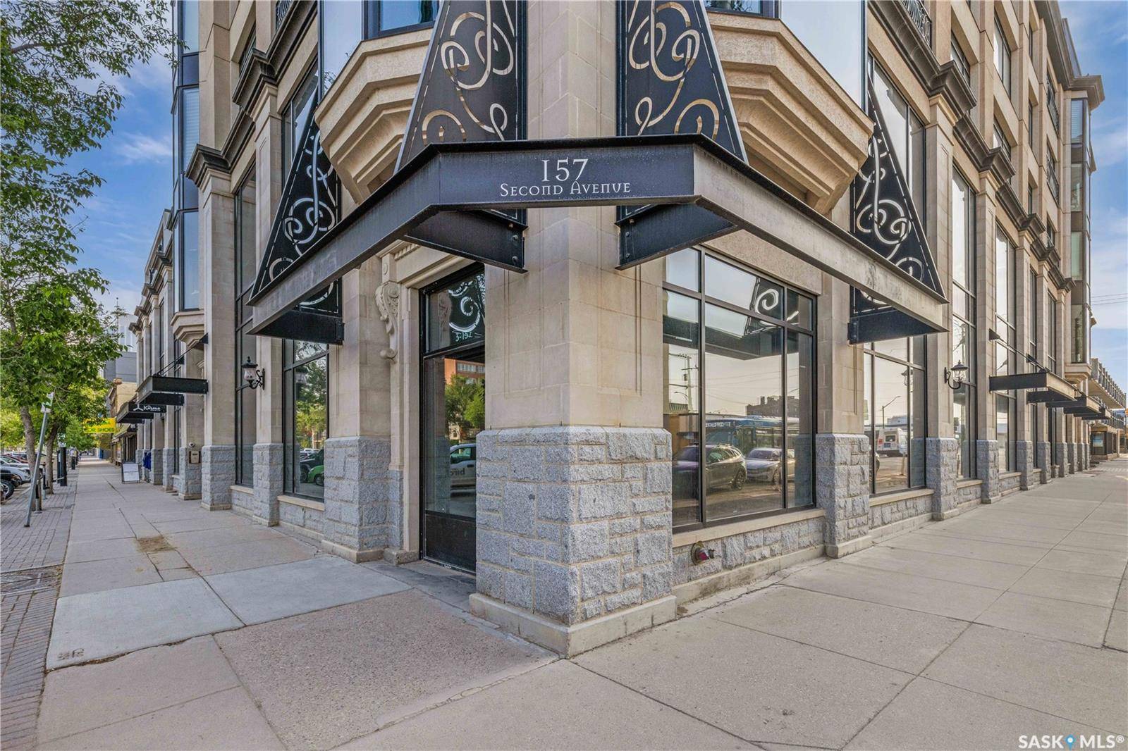 Saskatoon, SK S7K 2A9,157 2nd AVENUE N #504