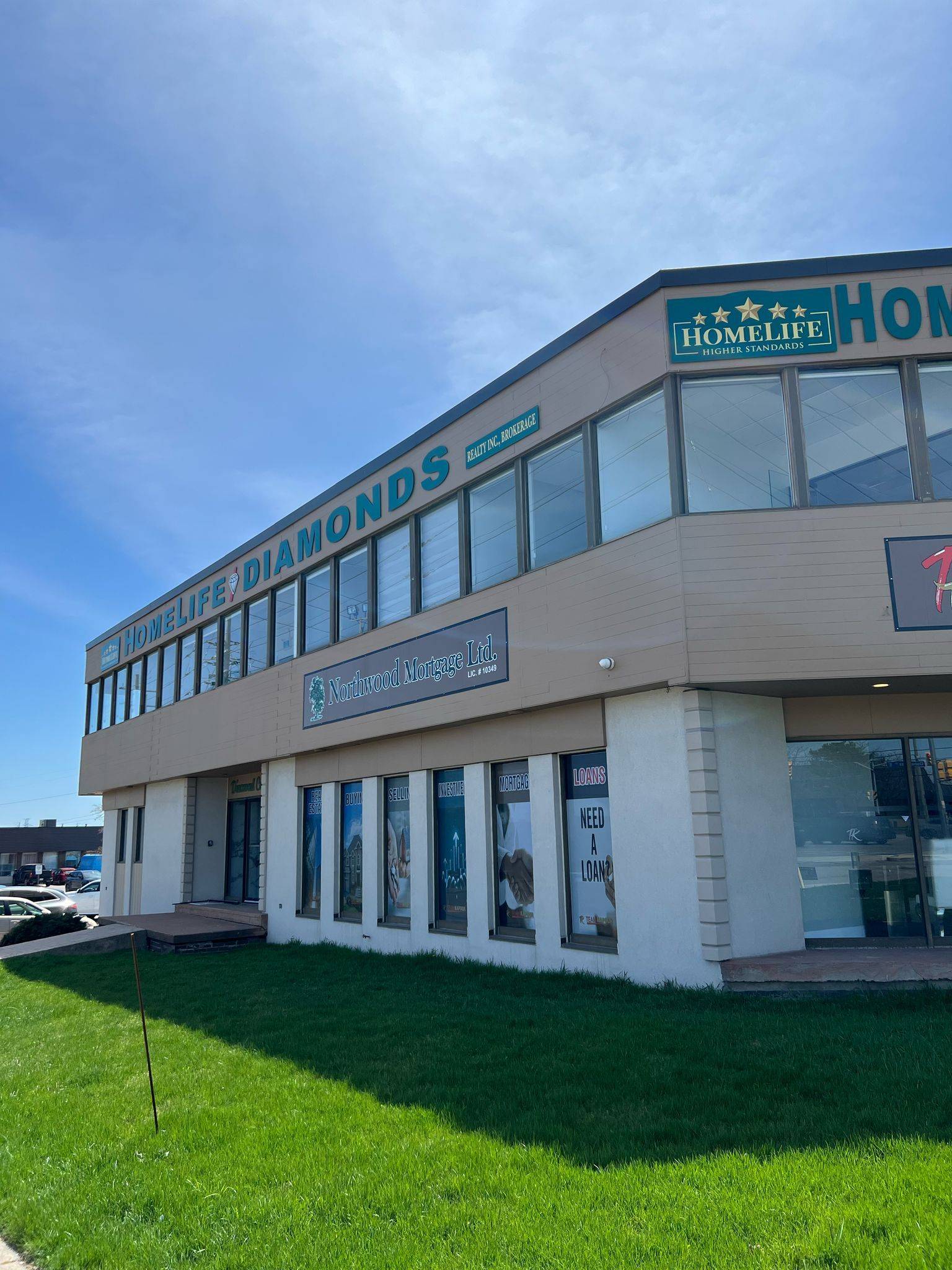 Mississauga, ON L4X 1L8,1830 Dundas ST E #202