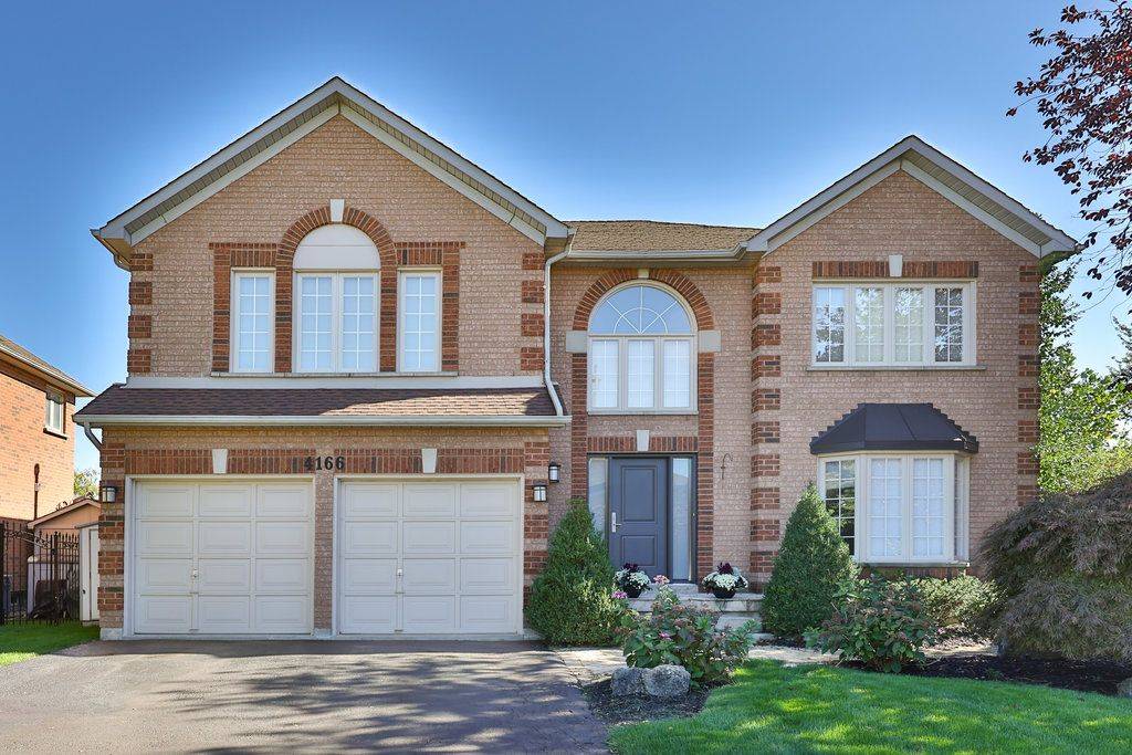Burlington, ON L7M 4E9,4166 Susan CT