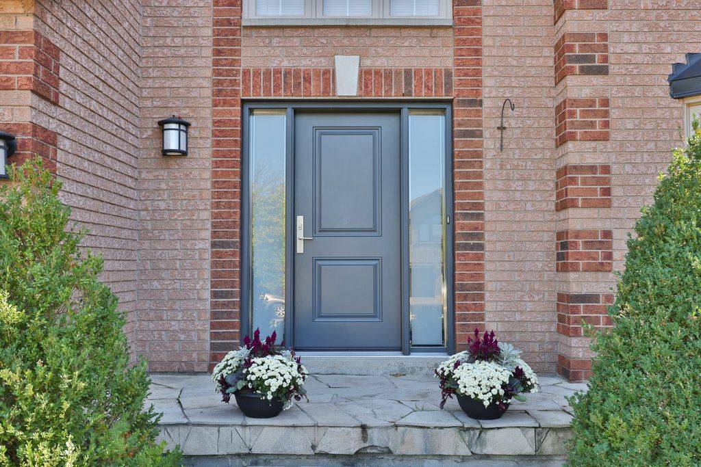 Burlington, ON L7M 4E9,4166 Susan CT