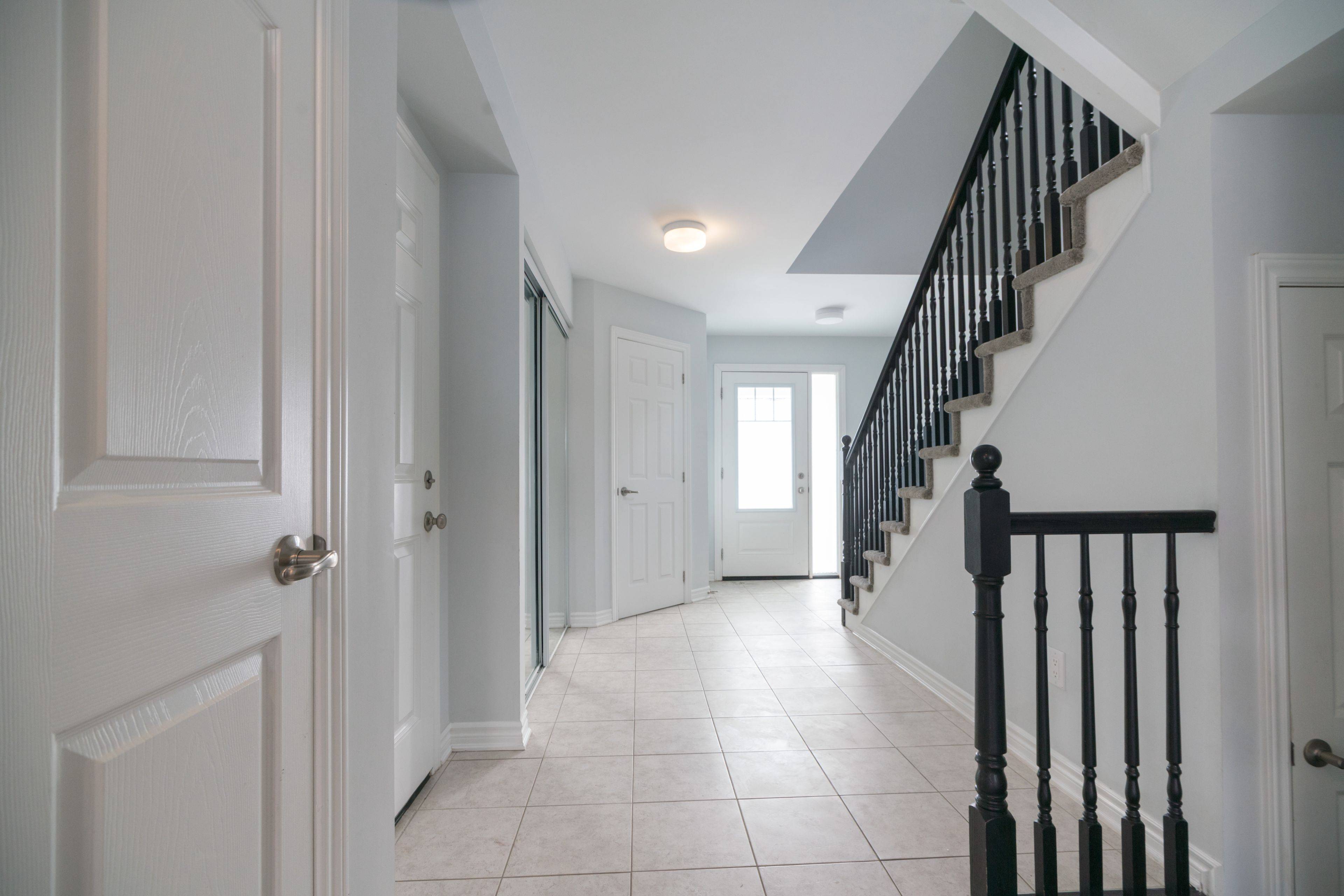 Stittsville - Munster - Richmond, ON K2S 2Y9,754 DERREEN AVE