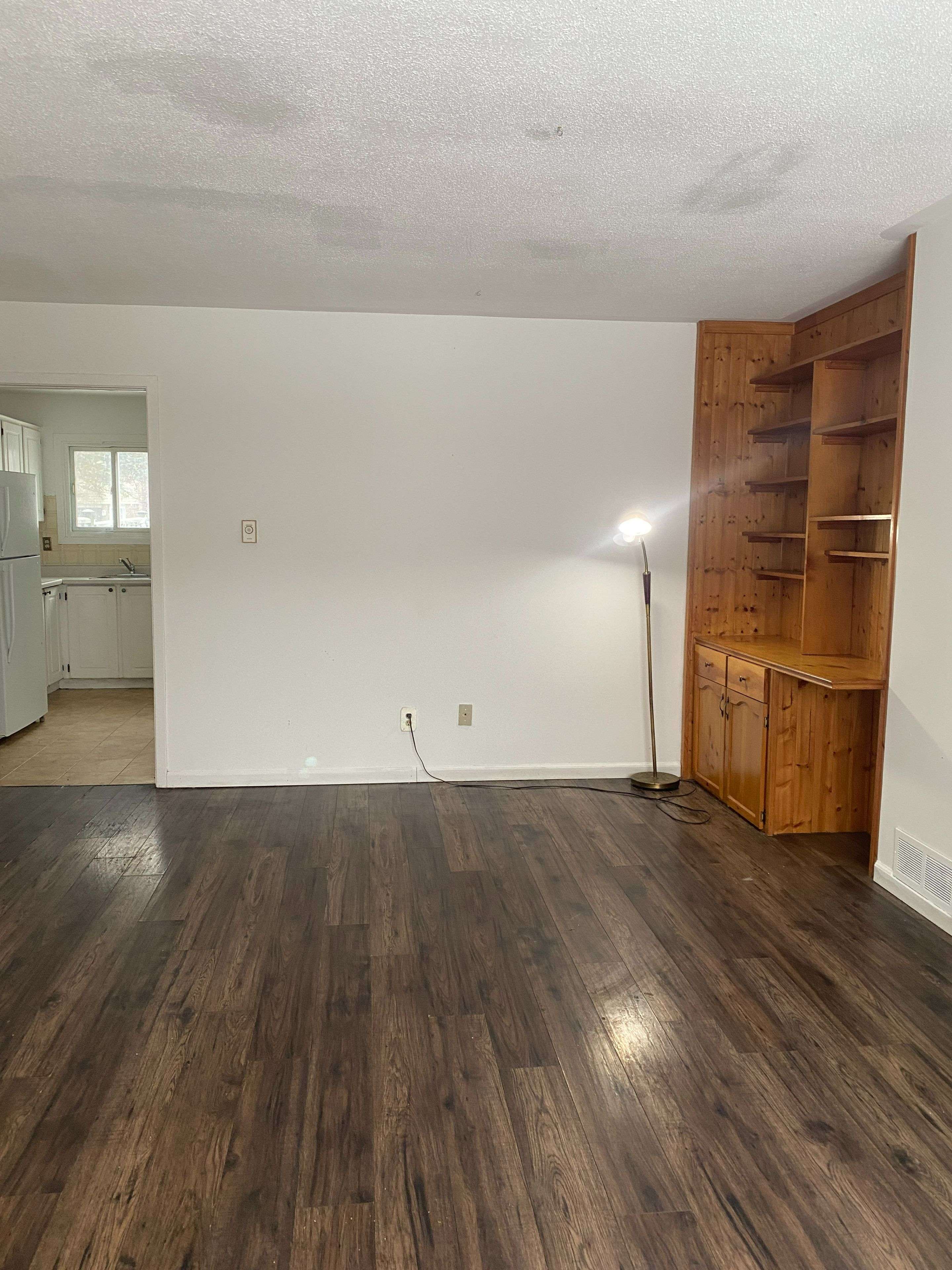 London East, ON N5V 3H6,1775 Culver DR #242