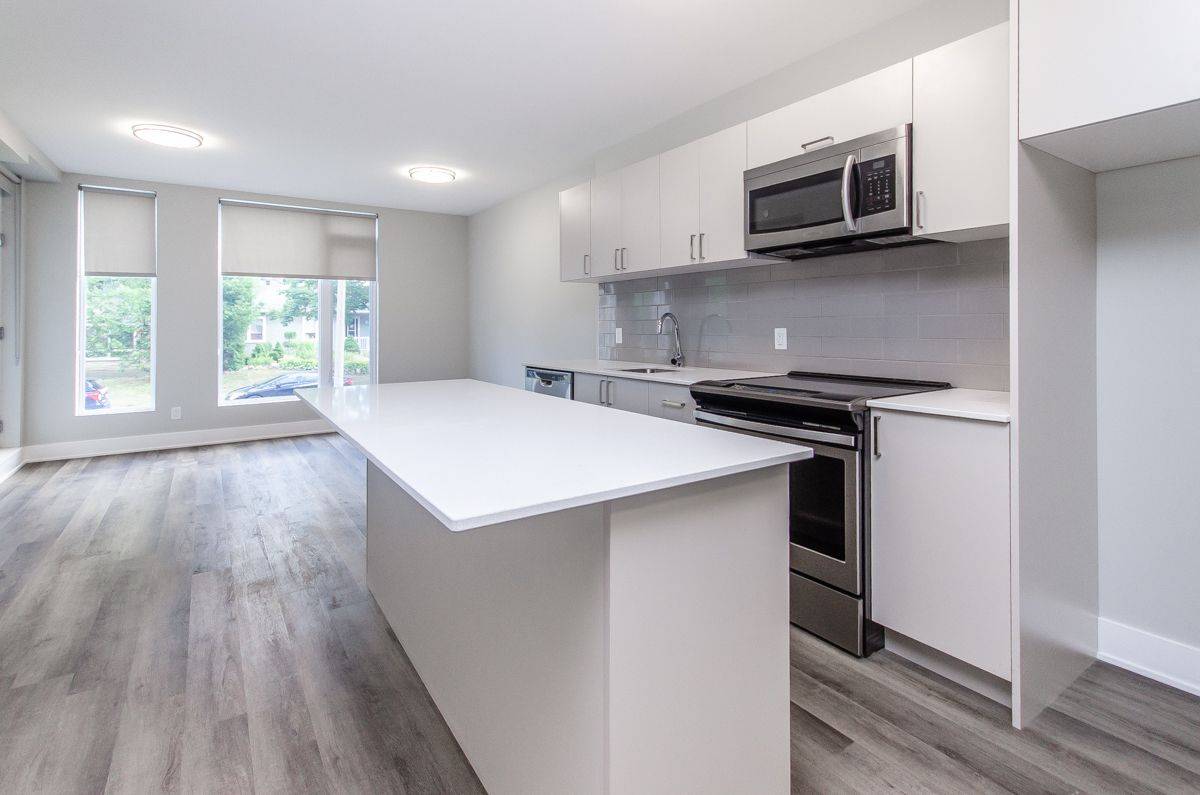 Carlington - Central Park, ON K1Z 8G7,1295 Summerville AVE #303