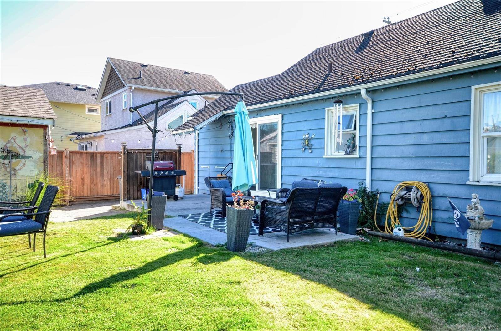 Esquimalt, BC V9A 5E9,1006 Lyall St