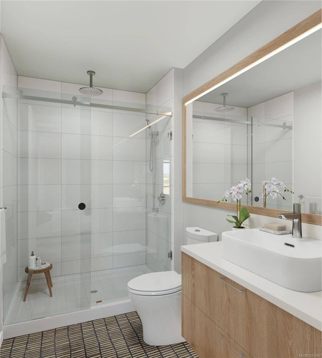 Saanich, BC V8X 1H8,3839 Quadra St #202