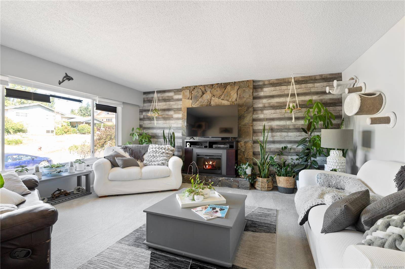 Saanich, BC V8P 5J7,3273 Megaw Pl