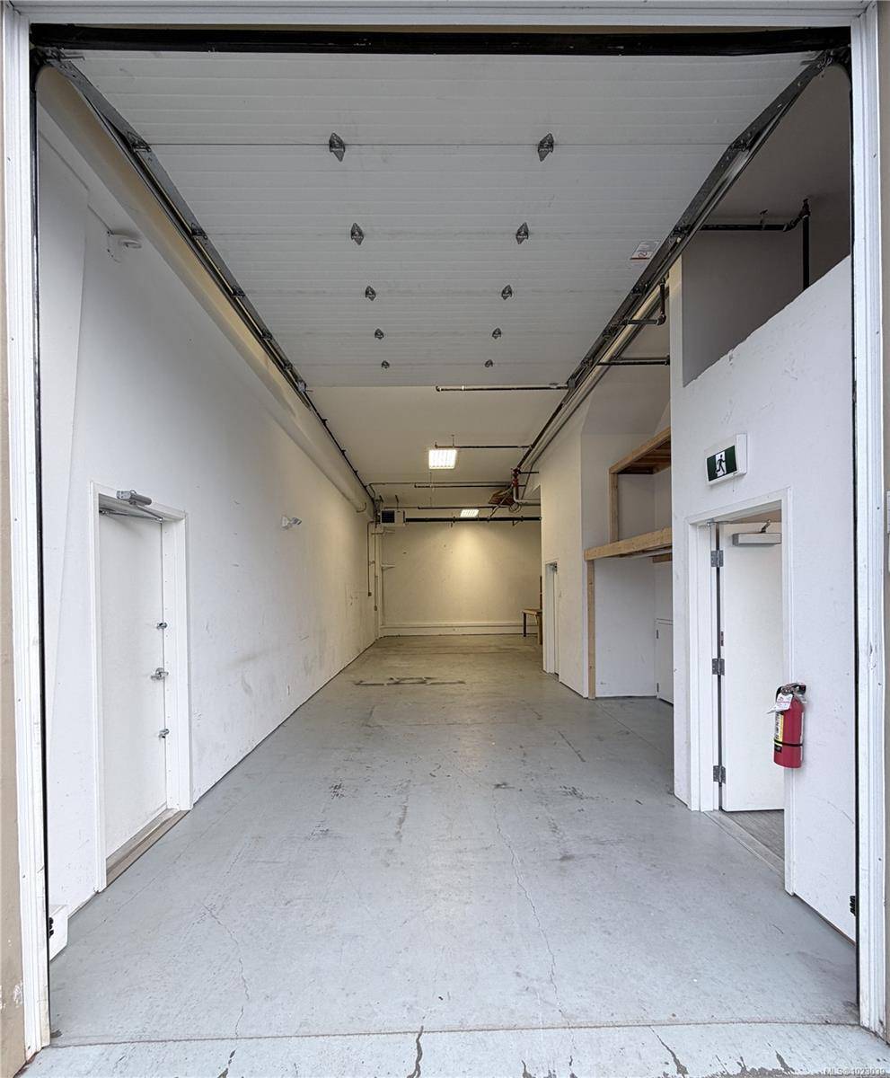 Langford, BC V9B 2Y5,2785 Leigh Rd #107