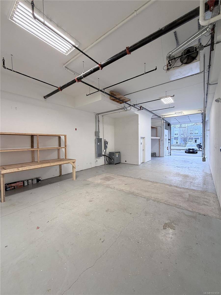 Langford, BC V9B 2Y5,2785 Leigh Rd #107