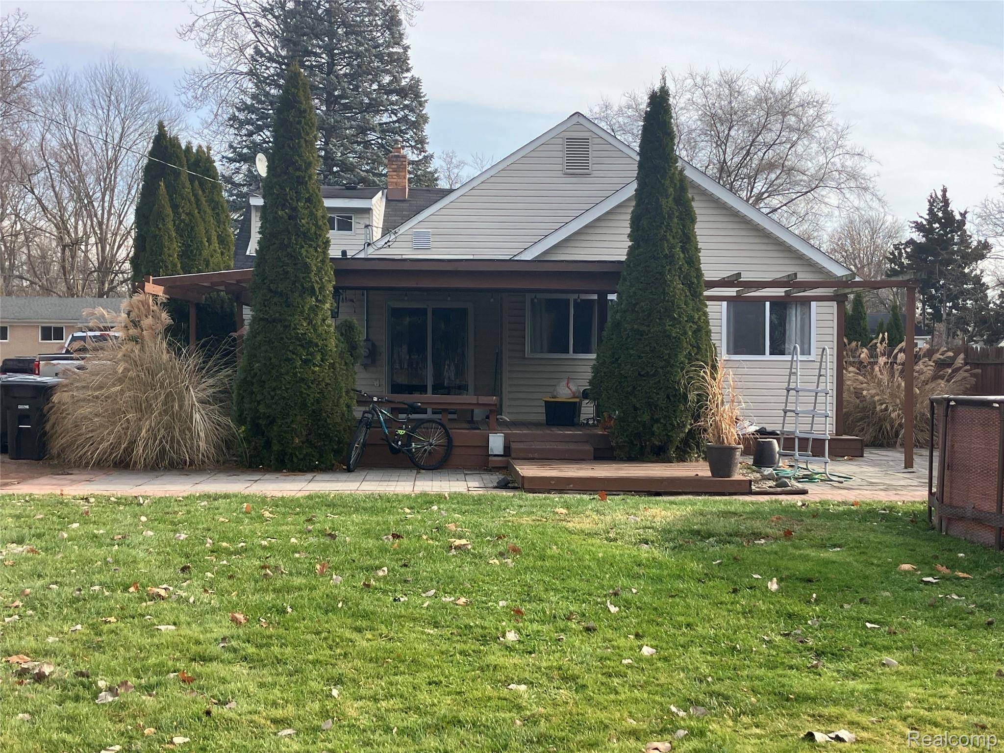 Livonia, MI 48152,19305 Weyher ST