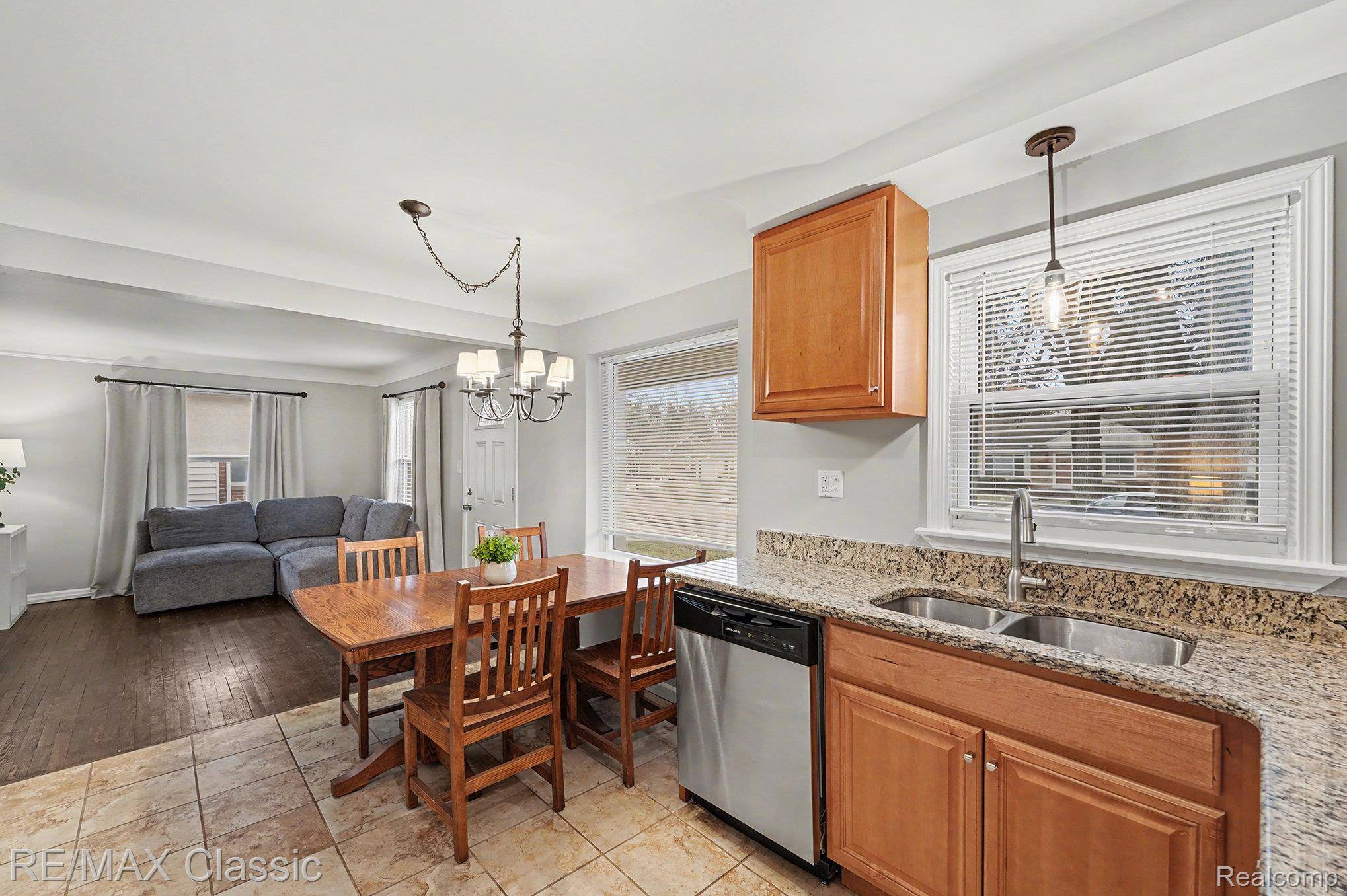 Farmington, MI 48336,23072 Lilac ST