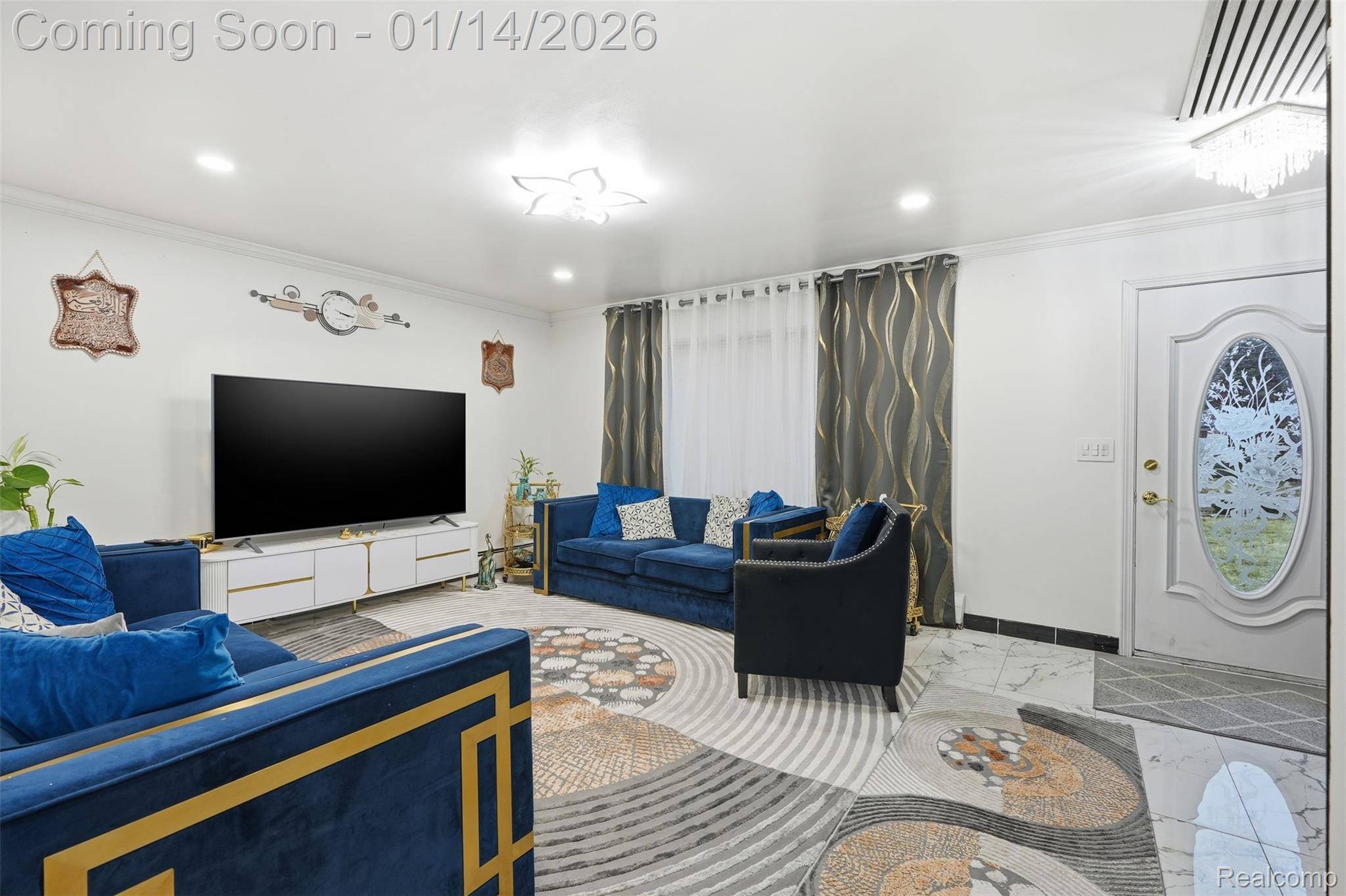 Redford, MI 48239,13575 Mercedes