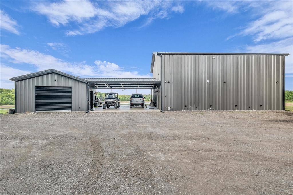 Chilton, TX 76632,350 County Road 494 S