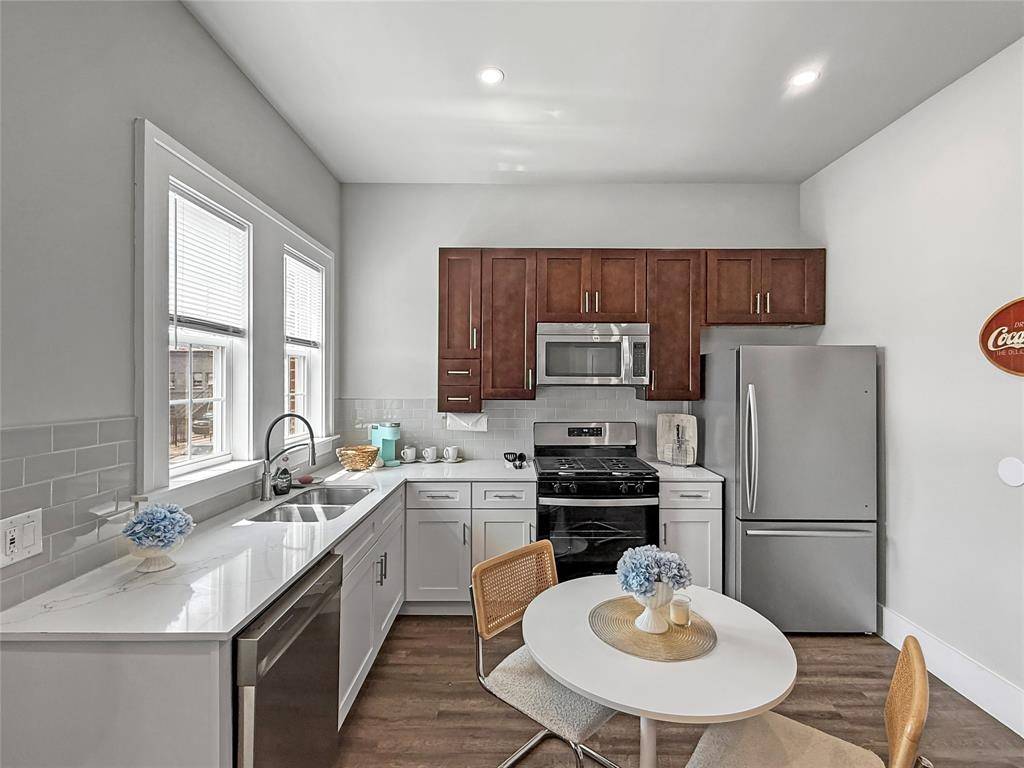 Dallas, TX 75203,801 N Marsalis Avenue #101