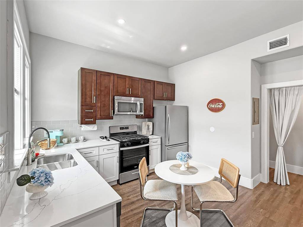 Dallas, TX 75203,801 N Marsalis Avenue #101