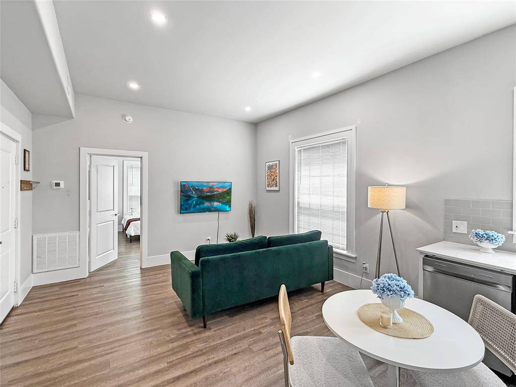 Dallas, TX 75203,801 N Marsalis Avenue #101