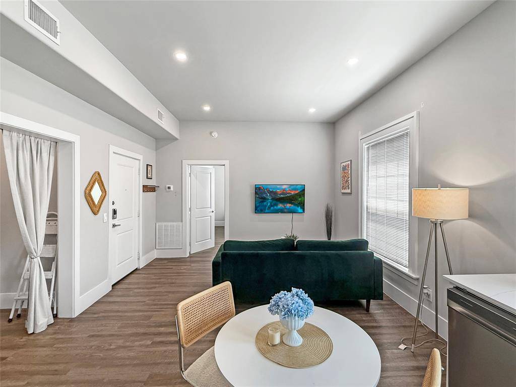 Dallas, TX 75203,801 N Marsalis Avenue #101