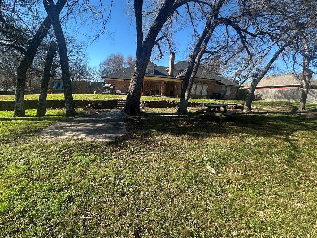 Bonham, TX 75418,2020 Arbor Bend Street