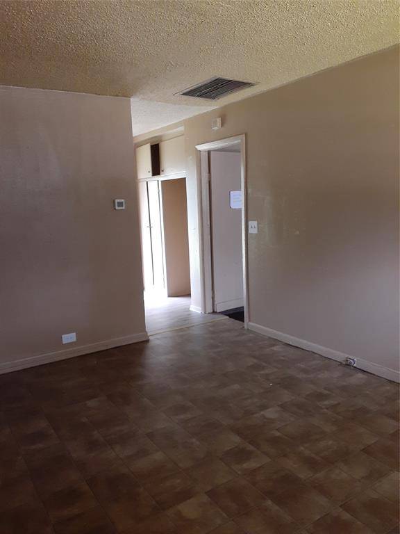 Shreveport, LA 71109,4761 3l Westwood Park Drive