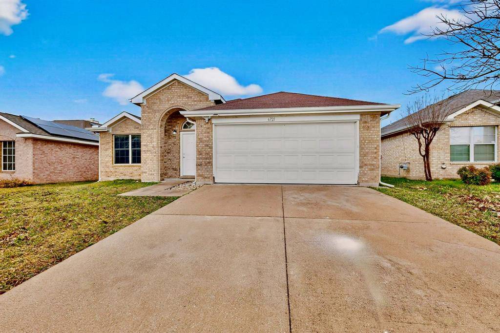 Arlington, TX 76002,6721 Waterlilly Drive